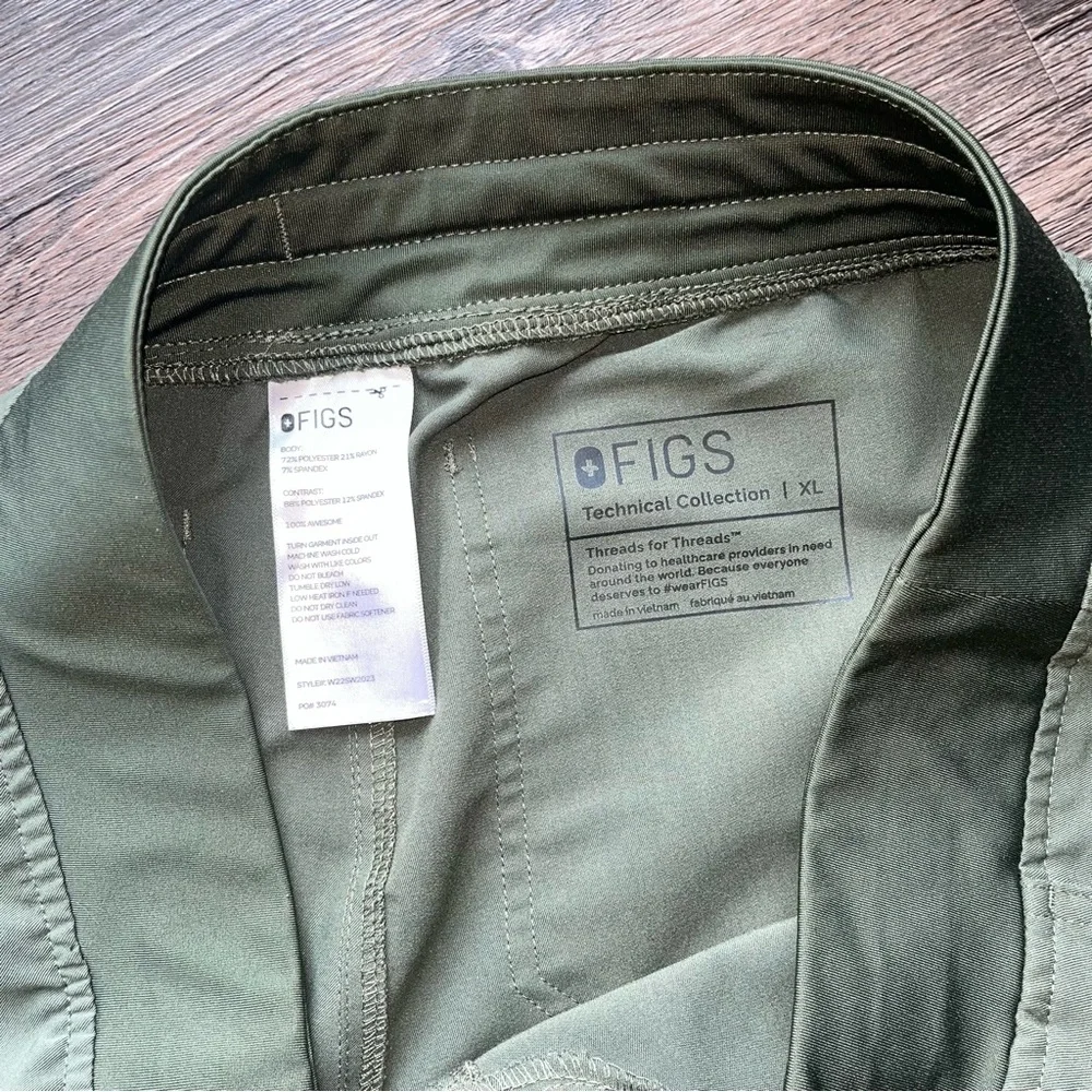 Figs Kade Cargo Moss Scrub Pants XL - Picture 4 of 5
